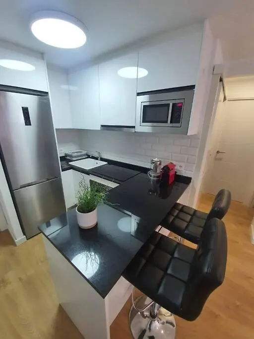 Beautiful Sea Views Cozy Apartment 350 M From Beach Benalmádena