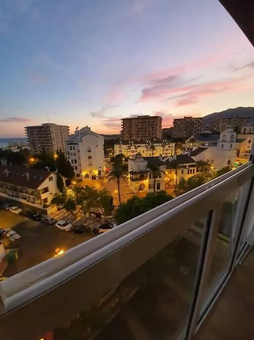 Beautiful Sea Views Cozy Apartment 350 M From Beach Benalmádena