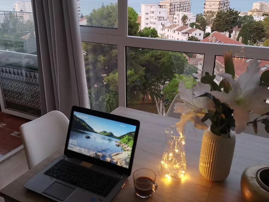 Beautiful Sea Views Cozy Apartment 350 M From Beach Benalmádena Hiszpania