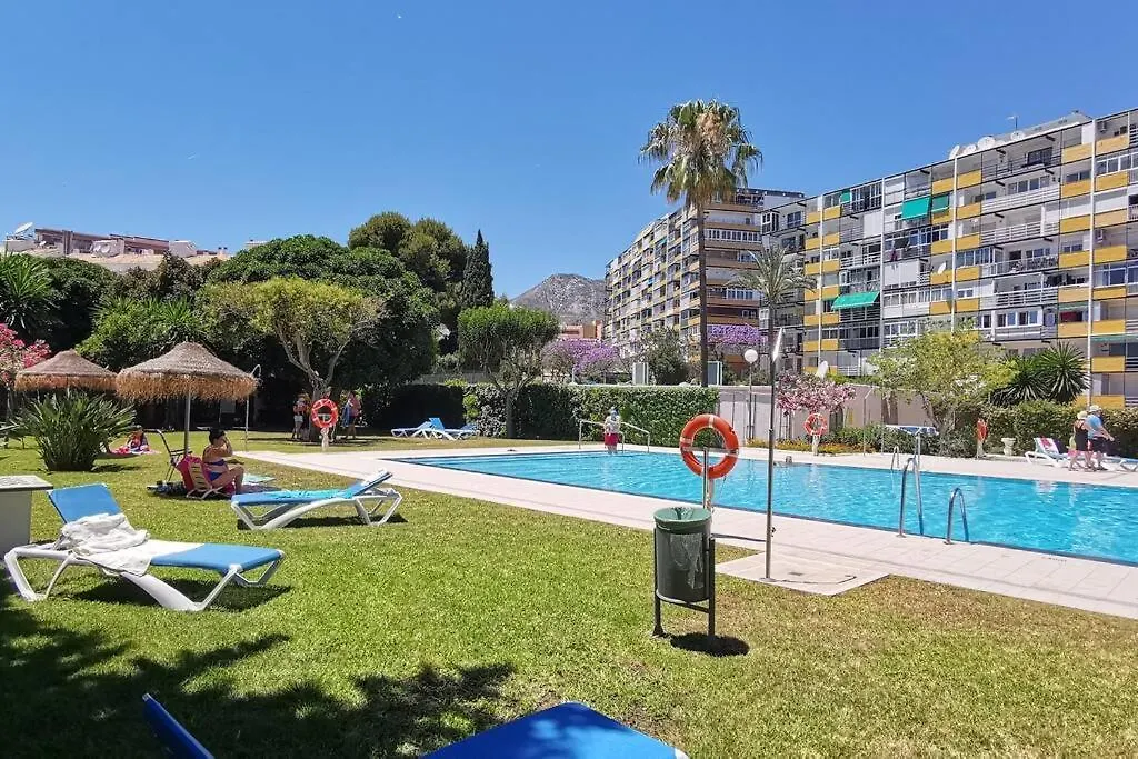 Beautiful Sea Views Cozy Apartment 350 M From Beach Benalmádena