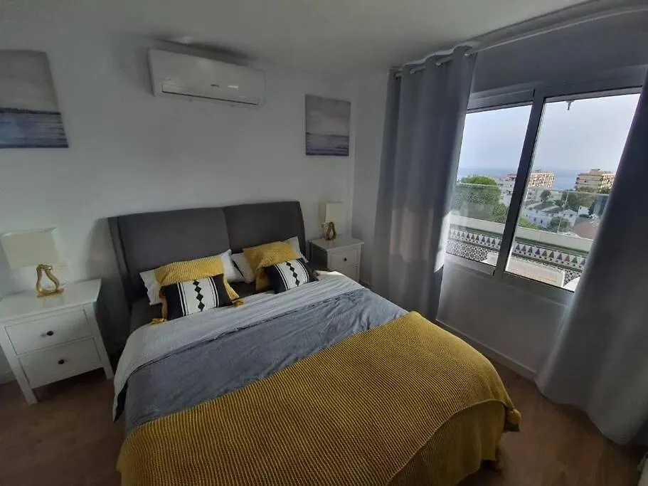 Beautiful Sea Views Cozy Apartment 350 M From Beach Benalmádena
