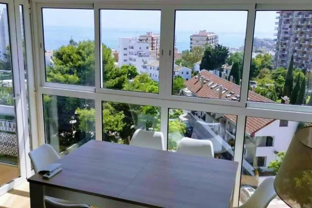 Beautiful Sea Views Cozy Apartment 350 M From Beach Benalmadena