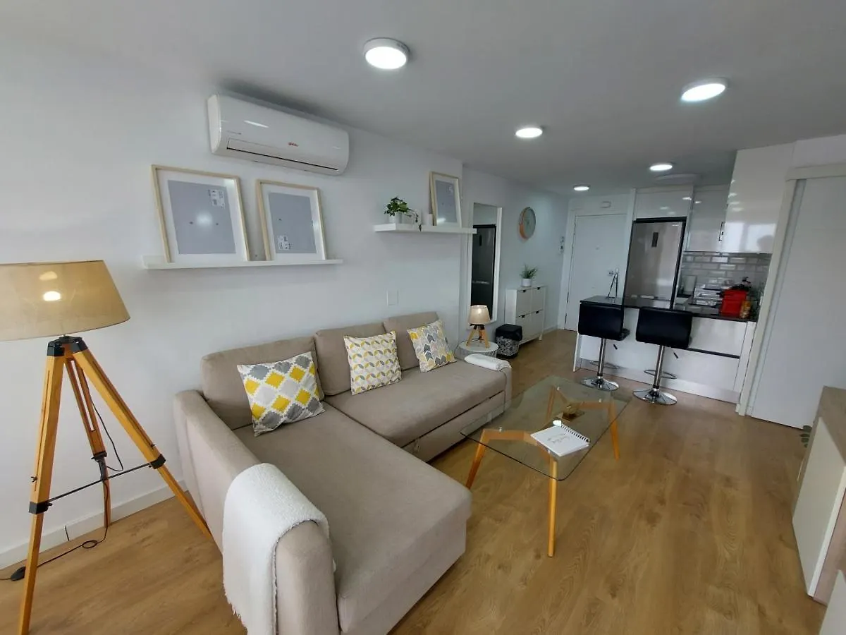 Beautiful Sea Views Cozy Apartment 350 M From Beach Benalmádena