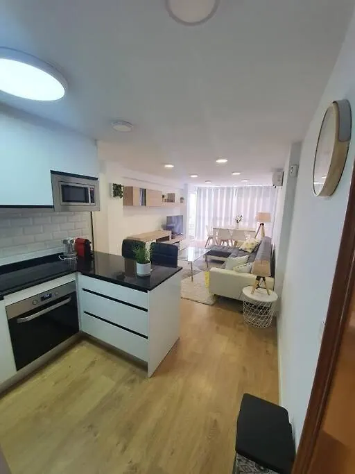 Beautiful Sea Views Cozy Apartment 350 M From Beach Benalmádena